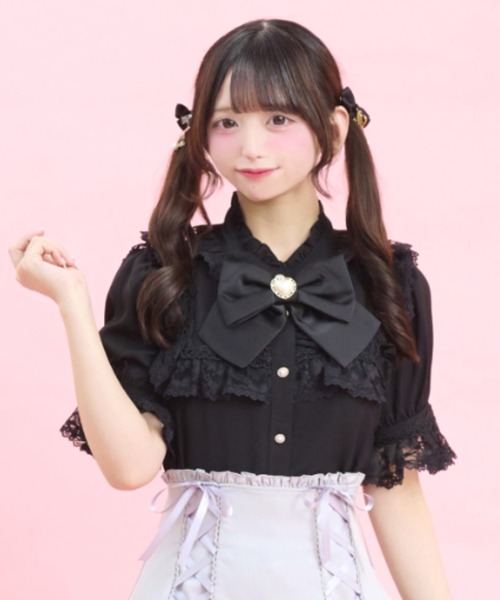 Secret Honey（シークレットハニー）の「スクエアヨークレースフリルブラウス（シャツ/ブラウス・レディース・ブラック/オフホワイト・MEDIUM）」の2枚目の写真