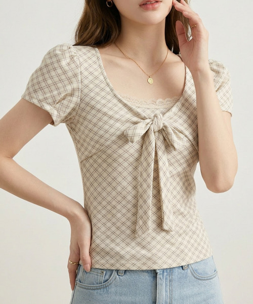 VIVID LADY(ビビッドレディー)の「チェックリボン レースネック 半袖トップス(Tシャツ/カットソー・レディース・アイボリー/ベージュ/グレー・FREE)」の13枚目の写真