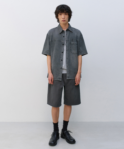 INSILENCE(インサイロンス)の「スラッシュウォッシングデニムシャツ WASHED GREY(シャツ/ブラウス・レディース・その他・LARGE/MEDIUM/SMALL)」の2枚目の写真