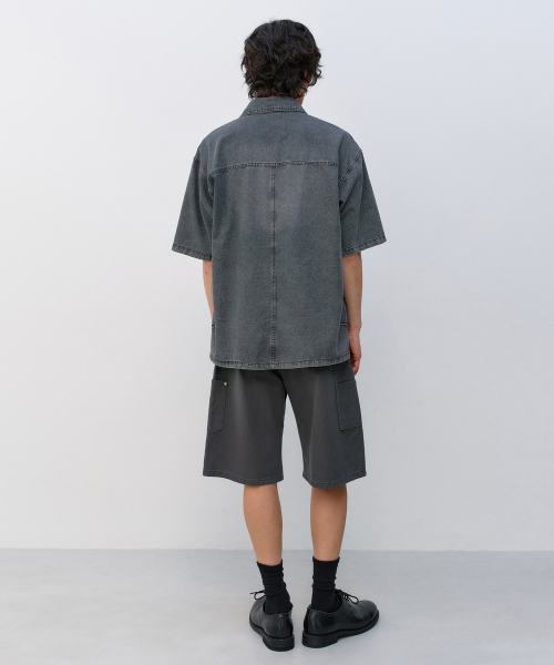 INSILENCE(インサイロンス)の「スラッシュウォッシングデニムシャツ WASHED GREY(シャツ/ブラウス・レディース・その他・LARGE/MEDIUM/SMALL)」の3枚目の写真