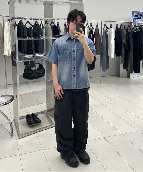 INSILENCE(インサイロンス)の「スラッシュウォッシングデニムシャツ WASHED GREY(シャツ/ブラウス・レディース・その他・LARGE/MEDIUM/SMALL)」の9枚目の写真