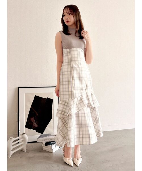 dazzlin(ダズリン)の「ノースリマーメイドコルセットワンピース(ワンピース・レディース・ネイビー/グレー/オフホワイト・MEDIUM/SMALL)」の5枚目の写真