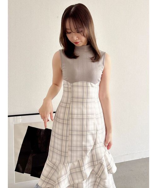 dazzlin(ダズリン)の「ノースリマーメイドコルセットワンピース(ワンピース・レディース・ネイビー/グレー/オフホワイト・MEDIUM/SMALL)」の11枚目の写真