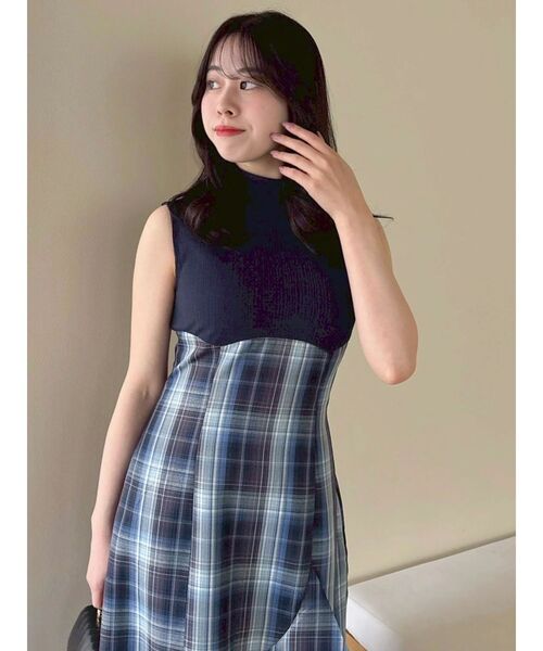 dazzlin(ダズリン)の「ノースリマーメイドコルセットワンピース(ワンピース・レディース・ネイビー/グレー/オフホワイト・MEDIUM/SMALL)」の19枚目の写真