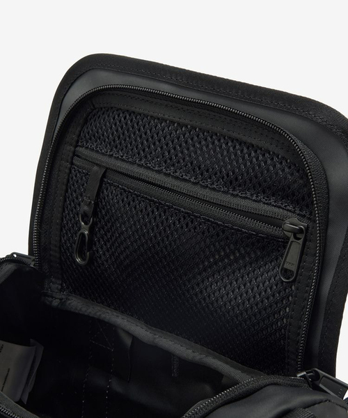 THE NORTH FACE(ザノースフェイス)の「THE NORTH FACE / ザ ノースフェイス BC ダッフル ショルダー バッグ 5L(ショルダーバッグ・メンズ・グレー/ブラック・FREE)」の8枚目の写真
