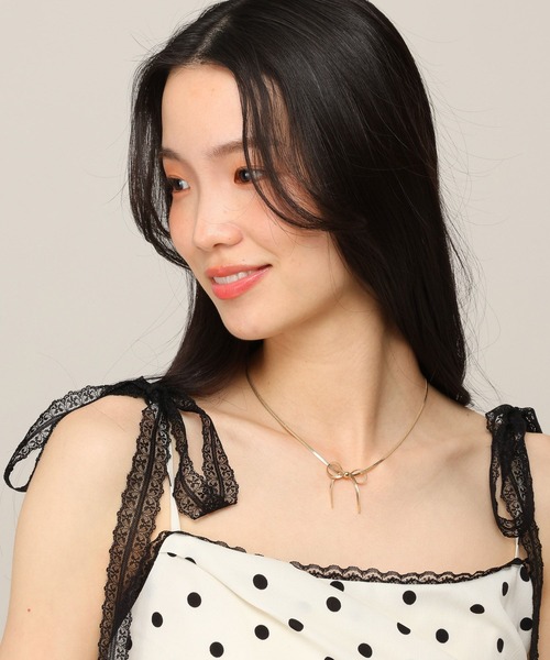 Heather（ヘザー）の「リボンモチーフネックレス　856475（ネックレス・レディース・シルバー/ゴールド・ONE SIZE）」の2枚目の写真