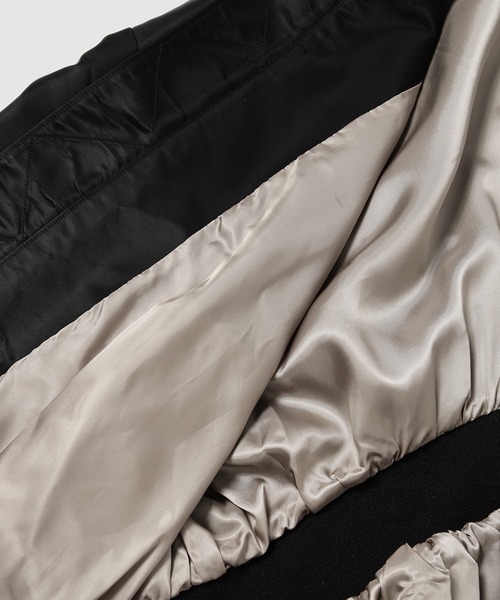 GURTWEIN( ガーウィン)の「Ruffle-skirt hemmed bomber coat(その他アウター・レディース・ブラック・FREE)」の11枚目の写真