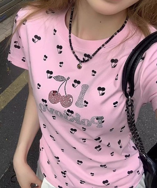 AsheKsha(アシクシャ)の「甘くクールな少女、チェリーストーン付きTシャツ(Tシャツ/カットソー・レディース・ピンク/グレー・M)」の17枚目の写真