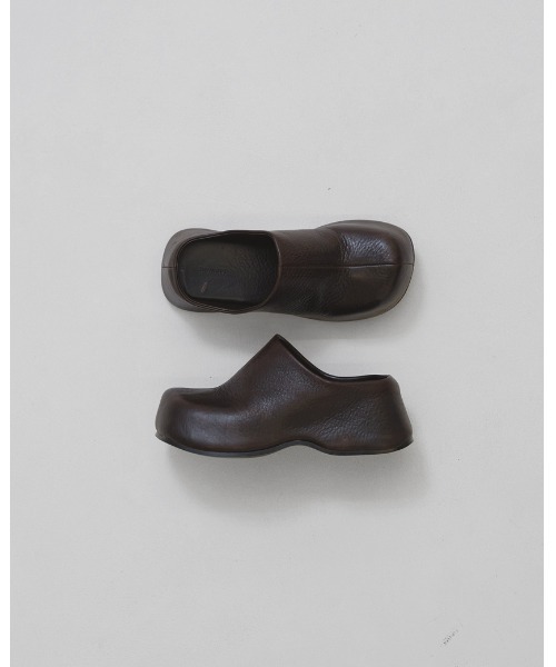TODAYFUL（トゥデイフル）の「Volume Sole Sabot（スリッポン・レディース・ブラック/ダークブラウン・37inch/36inch/38inch）」の16枚目の写真