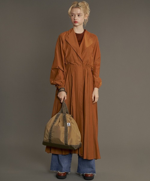 Drifter(ドリフター)の「BUCKEYE DRAWSTRING TOTE L/バックアイドローストリングトート(Lサイズ)(トートバッグ・レディース・レオパード/ダークグリーン系/ブラック/ベージュ系その他/チャコールグレー×ブラック・FREE)」の4枚目の写真