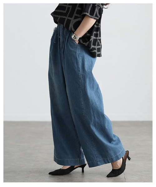 Sawa a la mode(サワアラモード)の「リラックスワイドストレートデニム(デニムパンツ・レディース・ブラック/オフホワイト/ブルー・FREE)」の21枚目の写真