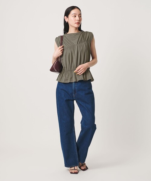 BEAUTY&YOUTH UNITED ARROWS(ビューティーアンドユースユナイテッドアローズ)の「【WEB限定 Wardrobe DAILY MINIMAL】シャーリング ノースリーブトップス(Tシャツ/カットソー・レディース・イエロー/ダークグレー/ホワイト・FREE)」の6枚目の写真