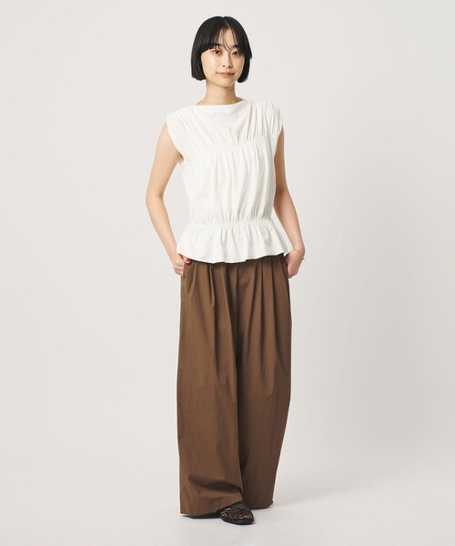 BEAUTY&YOUTH UNITED ARROWS(ビューティーアンドユースユナイテッドアローズ)の「【WEB限定 Wardrobe DAILY MINIMAL】シャーリング ノースリーブトップス(Tシャツ/カットソー・レディース・イエロー/ダークグレー/ホワイト・FREE)」の9枚目の写真