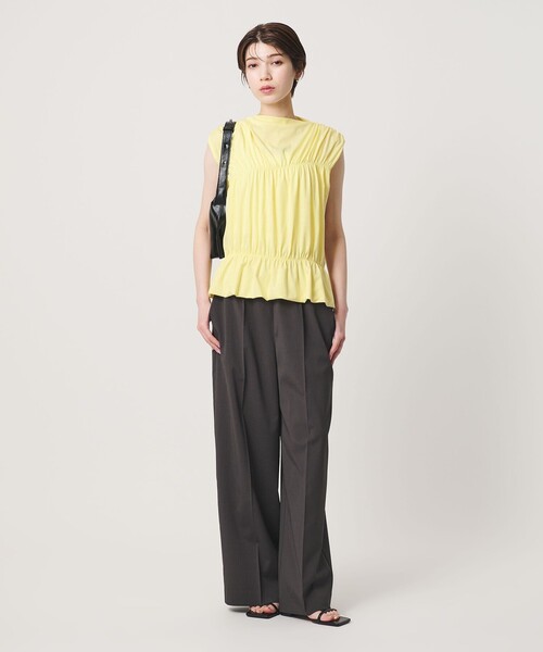BEAUTY&YOUTH UNITED ARROWS(ビューティーアンドユースユナイテッドアローズ)の「【WEB限定 Wardrobe DAILY MINIMAL】シャーリング ノースリーブトップス(Tシャツ/カットソー・レディース・イエロー/ダークグレー/ホワイト・FREE)」の12枚目の写真