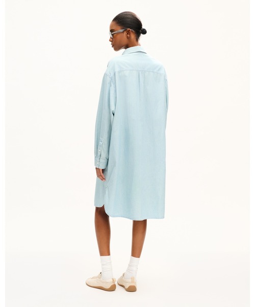 KENZO（ケンゾー）の「'KENZO Sounds' オーバーサイズ シャツ ドレス イン ウォッシュド シャンブレー（ワンピース・レディース・ブルー系その他7・SMALL/MEDIUM）」の2枚目の写真