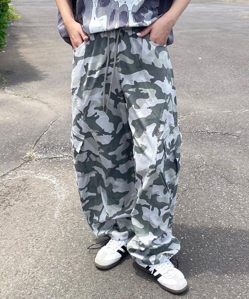 CRB(シーアールビー)の「迷彩カーゴパンツ(カーゴパンツ・レディース・グレー・M/L)」の7枚目の写真