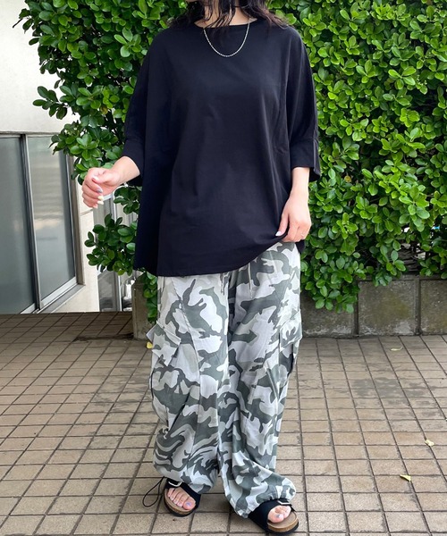 CRB(シーアールビー)の「迷彩カーゴパンツ(カーゴパンツ・レディース・グレー・M/L)」の19枚目の写真