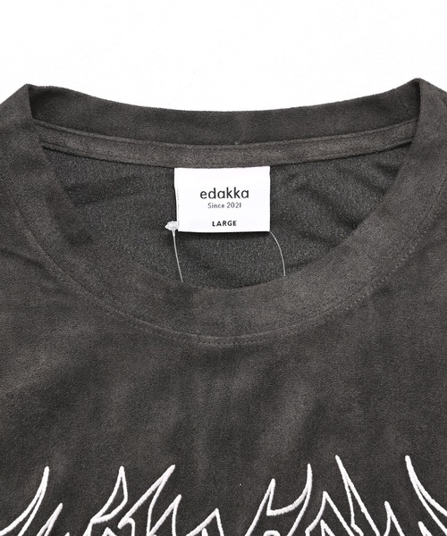 SILVER BULLET(シルバーバレット)の「『SILVER BULLET SELECT AP/シルバーバレットセレクト』フェイクスウェードメタルロゴ刺繍半袖Tシャツ(Tシャツ/カットソー・メンズ・チャコール/ピンク・M/L)」の7枚目の写真