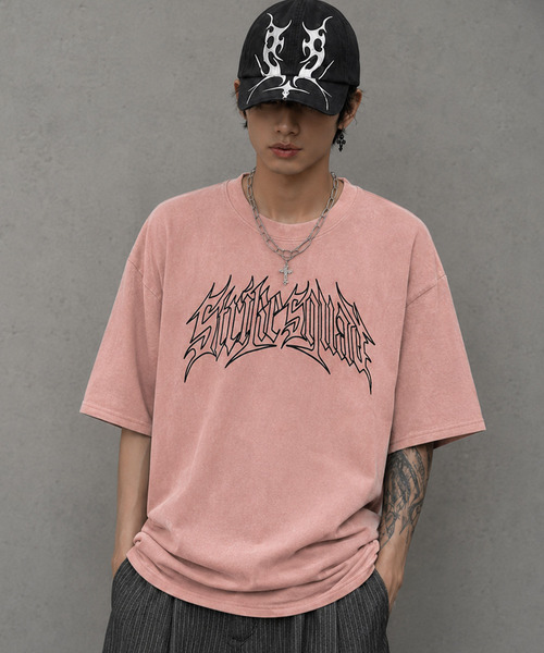 SILVER BULLET(シルバーバレット)の「『SILVER BULLET SELECT AP/シルバーバレットセレクト』フェイクスウェードメタルロゴ刺繍半袖Tシャツ(Tシャツ/カットソー・メンズ・チャコール/ピンク・M/L)」の18枚目の写真
