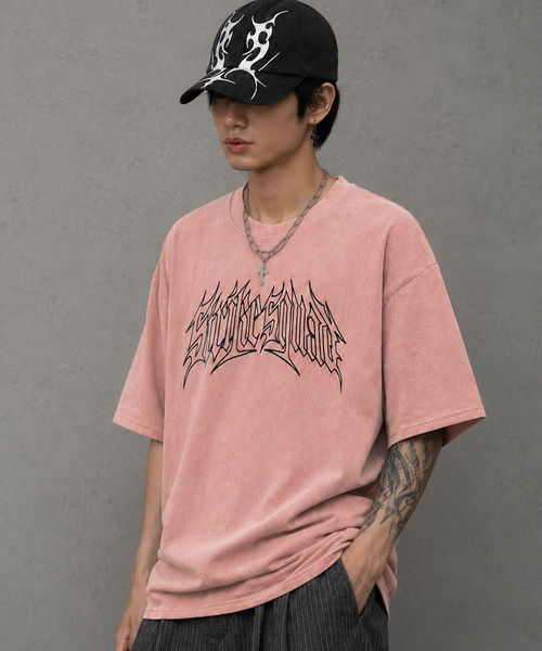 SILVER BULLET(シルバーバレット)の「『SILVER BULLET SELECT AP/シルバーバレットセレクト』フェイクスウェードメタルロゴ刺繍半袖Tシャツ(Tシャツ/カットソー・メンズ・チャコール/ピンク・M/L)」の20枚目の写真