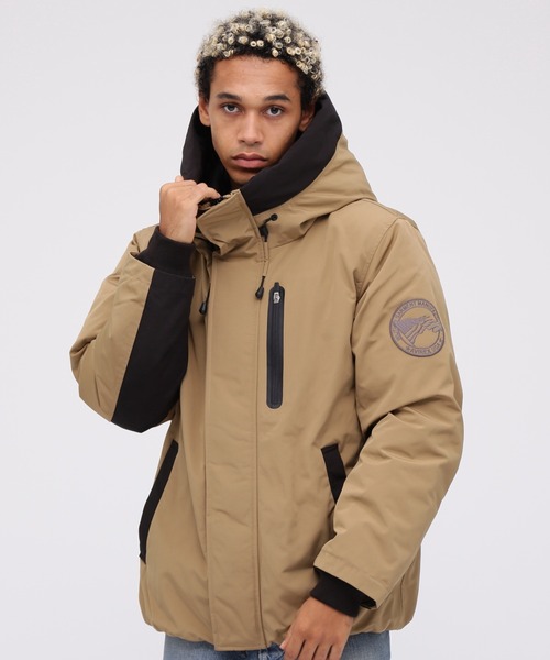 AVIREX(アヴィレックス)の「《WEB&DEPOT限定》MILITARY FUNCTION DOWN JACKET / ミリタリー ファンクション ダウンジャケット / AVIREX / アヴィレックス(ダウンジャケット/コート・メンズ・ライトグレー/ベージュ/グレー系カモフラージュ/レッド/オリーブ/ブラック・MEDIUM/XX-LARGE/X-LARGE/LARGE)」の3枚目の写真