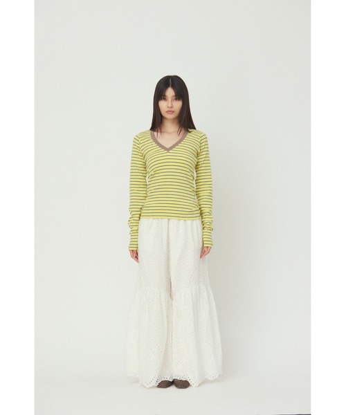 &enece(アンドエネス)の「Vネック ボーダー ロングスリーブカットソー(Tシャツ/カットソー・レディース・ブルー/イエロー/グレー・FREE)」の12枚目の写真