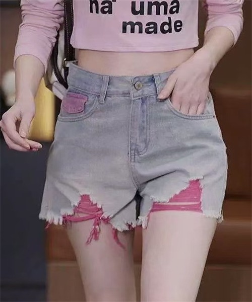 Dream garden(ドリームガーデン)の「カットオフ ダメージデニムショートパンツ(デニムパンツ・レディース・ブルー・XL/5XL/3XL/2XL/L/M/S/4XL)」の8枚目の写真