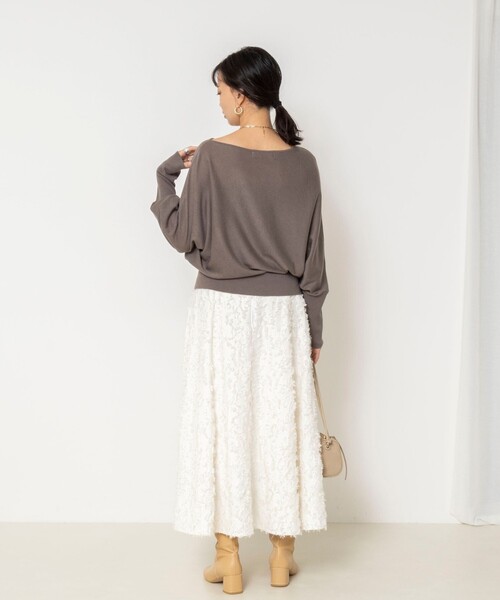 NOLLEY’S Sophi(ノーリーズソフィ)の「【BECシリーズ】【一部WEB限定カラーアイテム】ドレープドルマンプルオーバー(ニット/セーター・レディース・チャコールグレー/クリーム/ベージュ/ベビーピンク/カーキ・38)」の15枚目の写真