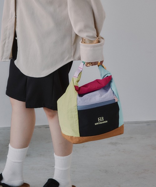 210nouve(トゥージュヌーブ)の「マルチカラー ナイロン ハンドバッグ(ハンドバッグ・レディース・イエロー/ピンク/パープル・FREE)」の9枚目の写真
