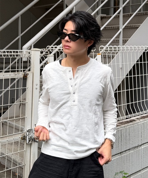 ADAMASTE(アダマスト)の「Slub Short Henley Neck L/S Tee - スラブ短丈ヘンリーネックロングスリーブT(Tシャツ/カットソー・メンズ・ブラック/ホワイト・SMALL/MEDIUM/LARGE)」の6枚目の写真