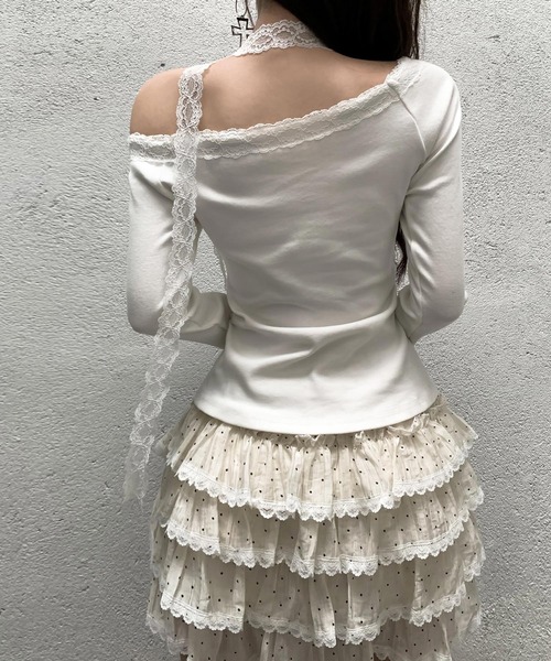 VEILA(ヴェイラ)の「チョーカー風グラフィック長袖トップス(Tシャツ/カットソー・レディース・ホワイト/スモークグレー/ブラック・フリー)」の9枚目の写真