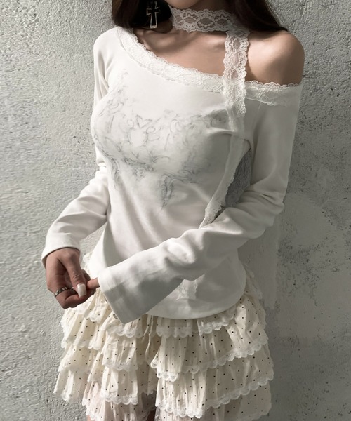 VEILA(ヴェイラ)の「チョーカー風グラフィック長袖トップス(Tシャツ/カットソー・レディース・ホワイト/スモークグレー/ブラック・フリー)」の7枚目の写真