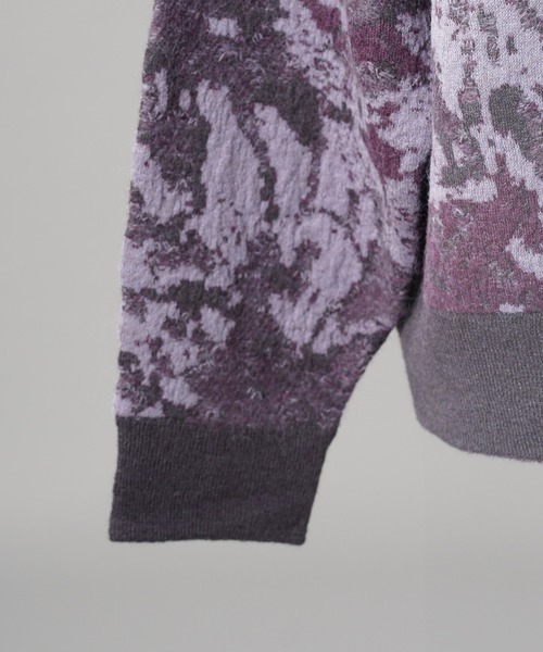 MAISON SPECIAL（メゾンスペシャル）の「《UNISEX》Abstract Pattern Prime-Over V-neck Knit Tops/アブストラクトパターンプライムオーバーVネックニット【MAISON SPECIAL/メゾンスペシャル】（ニット/セーター・メンズ・ダークブルー/パープル・0/1/2）」の18枚目の写真
