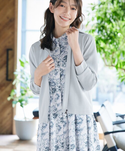 Tiaclasse(ティアクラッセ)の「【安めぐみさん着用・2way】花柄リボンタイシャツワンピース(ワンピース・レディース・ブラック/ブルー/ベージュ/オフホワイト・M/S/L)」の20枚目の写真
