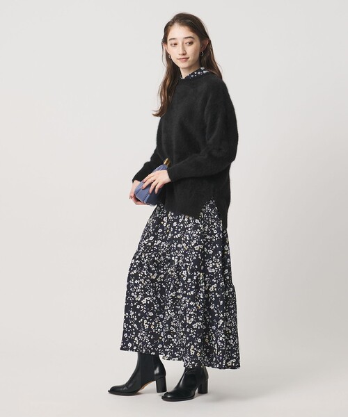 UNITED ARROWS(ユナイテッドアローズ)の「フォックスカシミヤ クルーネック ニット(ニット/セーター・レディース・グレー/ブラック・FREE)」の3枚目の写真