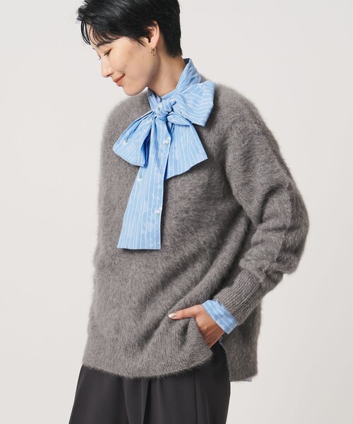 UNITED ARROWS(ユナイテッドアローズ)の「フォックスカシミヤ クルーネック ニット(ニット/セーター・レディース・グレー/ブラック・FREE)」の8枚目の写真