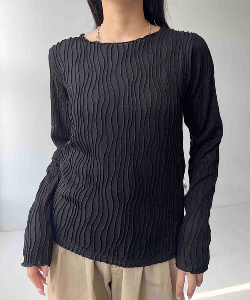 AS KNOW AS plus（アズノゥアズプラス）の「☆アソートクルーネックロンT(シャーリング・ウェーブ)（Tシャツ/カットソー・レディース・アイボリー系1/アイボリー系/ブラック系1/ブラック系・FREE）」の22枚目の写真