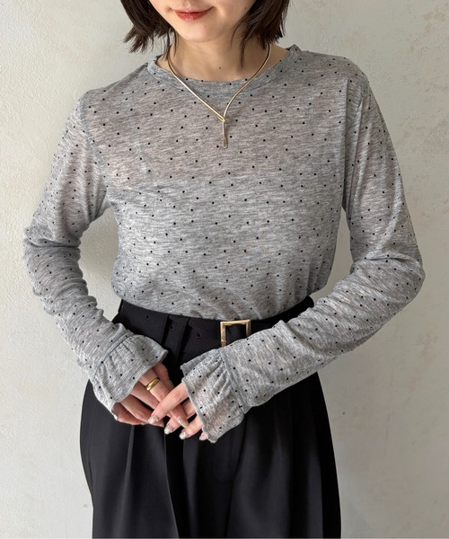 Thevon（ゼボン）の「袖フリルドットシアープルオーバー（Tシャツ/カットソー・レディース・ブラック/アイボリー/グレー・FREE）」の3枚目の写真