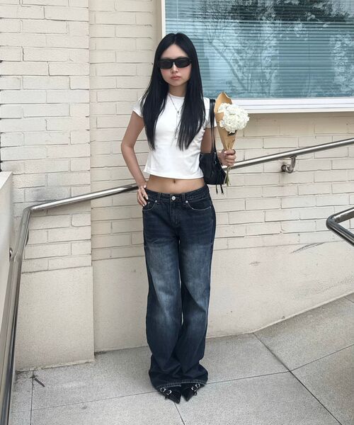 PEPLEE(ペプリー)の「ローライズストレートデニムパンツ(ディープブルー)(デニムパンツ・レディース・その他・SMALL/MEDIUM/LARGE)」の2枚目の写真