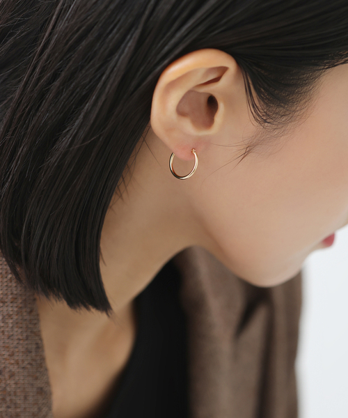 Lilas(リラ)の「1.5パイプ1.5cmルーフピアス K10(両耳)(ピアス(両耳用)・レディース・ゴールド・FREE)」の16枚目の写真