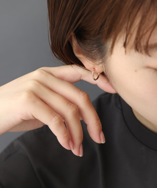 Lilas(リラ)の「1.5パイプ1.5cmルーフピアス K10(両耳)(ピアス(両耳用)・レディース・ゴールド・FREE)」の17枚目の写真