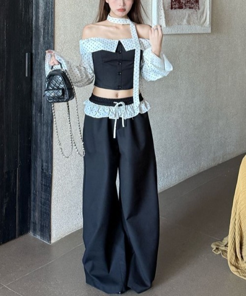 FAVORITO（ファヴォリート）の「オフショルダートップスパンツセットアップ（セットアップ・レディース・ブラック・F）」の14枚目の写真