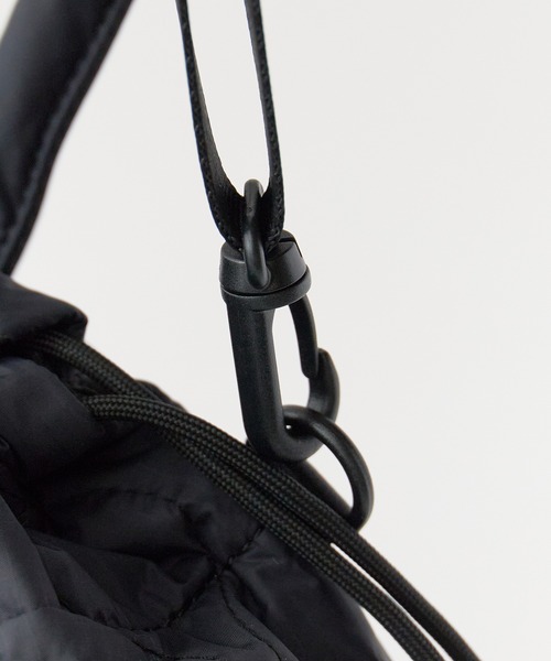 MIS(エムアイエス)の「MIS / GENERAL LABEL MILITARY QUILTED HELMET BAG / MIS2615014(ショルダーバッグ・レディース・ブラック/グリーン/ベージュ・FREE)」の16枚目の写真