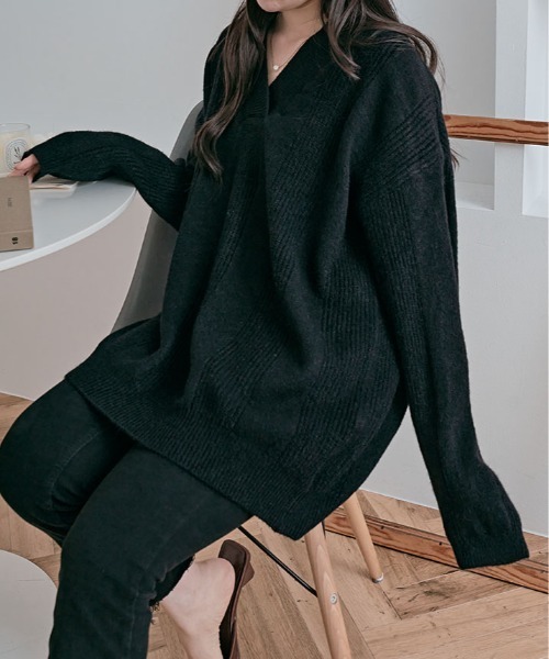 kirakiraShop(キラキラショップ)の「オーバーサイズ Vネック リブ ニット(ニット/セーター・レディース・パープル/レッド/オリーブ/チャコール/オフホワイト/ブラック・FREE)」の13枚目の写真