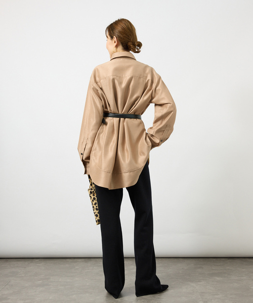 VERMEIL par iena(ヴェルメイユパーイエナ)の「Shantung オーバーシャツ(シャツ/ブラウス・レディース・キャメル/ホワイト×ホワイト・FREE)」の13枚目の写真