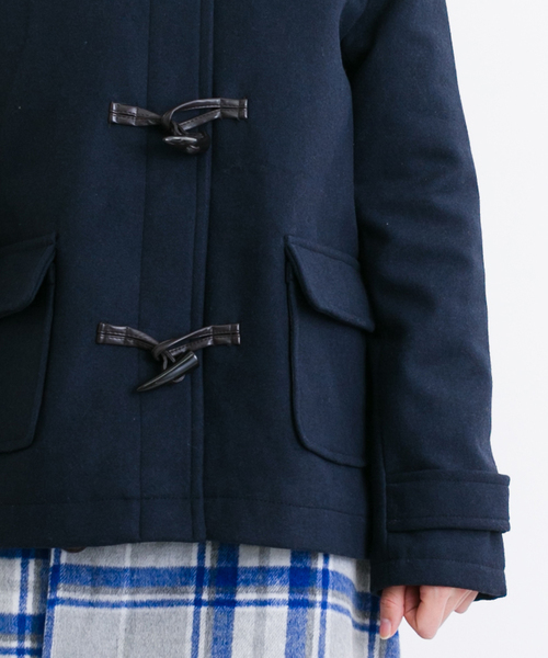 MERLOT（メルロー）の「ZOZO限定ショートダッフルコート455-6527N-TK（ダッフルコート・レディース・グレー/ベージュ/ネイビー/ブラック/ワイン/グリーン/キャメル・FREE/M/L）」の10枚目の写真