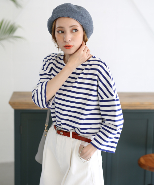 select MOCA（セレクトモカ）の「上質なカリフォルニアコットン素材◆2wayボーダービックシルエットドルマンスリーブ七分袖カットソー（Tシャツ/カットソー・レディース・ブラック/レッド/ブルー・FREE）」の3枚目の写真