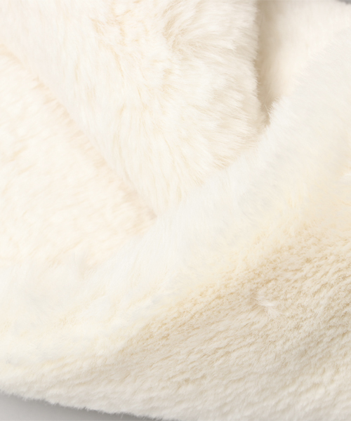 MERLOT（メルロー）の「ボリュームファースヌード571-1437（ストール/ショール・レディース・アイボリー/ベージュ/グレー/ライトベージュ・FREE）」の5枚目の写真