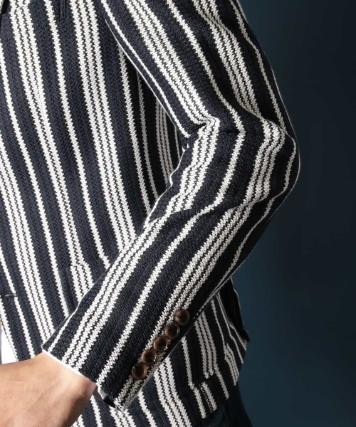 MICHEL KLEIN HOMME (ミッシェルクランオム)の「残りわずか!【オンライン限定プライス】ジャケット(ノクターンストライプ)(テーラードジャケット・メンズ・ネイビー・MEDIUM/LARGE/SMALL/X-LARGE/XX-LARGE)」の6枚目の写真