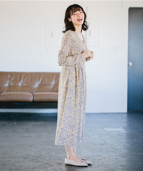 A part by（アパートバイ）の「ＰボタンVネックワンピース 822096（ワンピース・レディース・カーキ/ブルー系その他/イエロー系その他・FREE）」の10枚目の写真